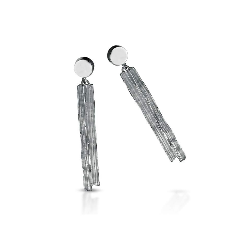  silver  earrings